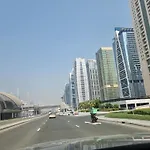 2-Bedroom Apartmentjlt City View, 8 Min To Metro