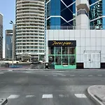 2-Bedroom Apartmentjlt City View, 8 Min To Metro