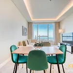 Iconic One Bedroom Panoramic Palm Views