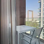 Ashri Luxe Apt, With Dubai Frame Only 5 Mins Downtown Dubai Near Metro
