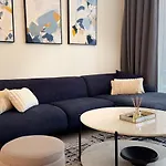 Ashri Luxe Apt, With Dubai Frame Only 5 Mins Downtown Dubai Near Metro
