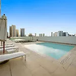 First Class Studio Touch Of Luxury & Comfort