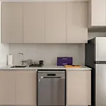 Silkhaus Chic 1Br In Creek Beach Grove With Pool View