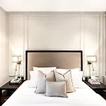 Trophy - Downtown Scape Views Suite