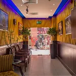 Sahar Hotel