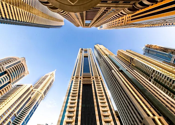 Budget Rooms With Private Bathroom For \'Girls\' Only In Dubai, Marina