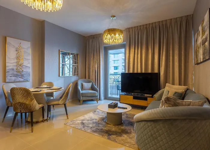 29 Boulevard Contemporary & Spacious Apartment, Burj & Fountain View