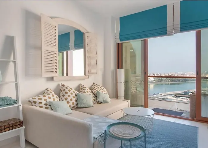 Luxury On The Palm With Marina View Balcony
