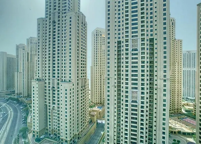 Key View - Marina Quays West