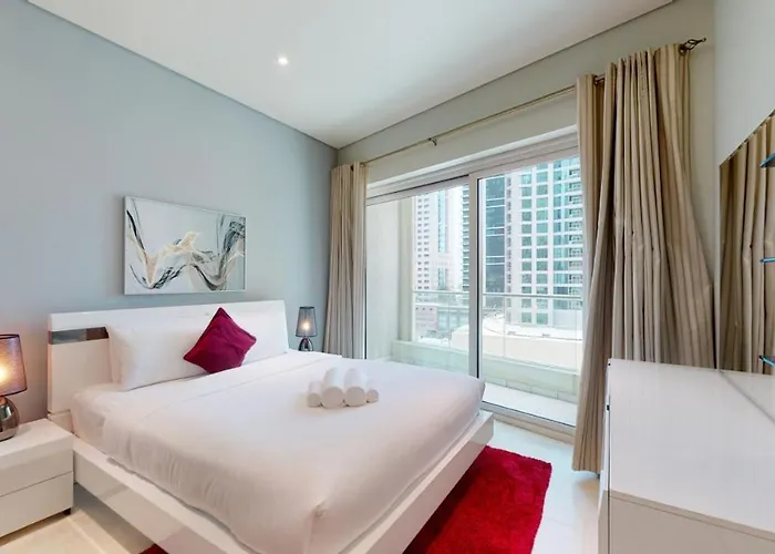 Marina Heights - Unique One Bedroom