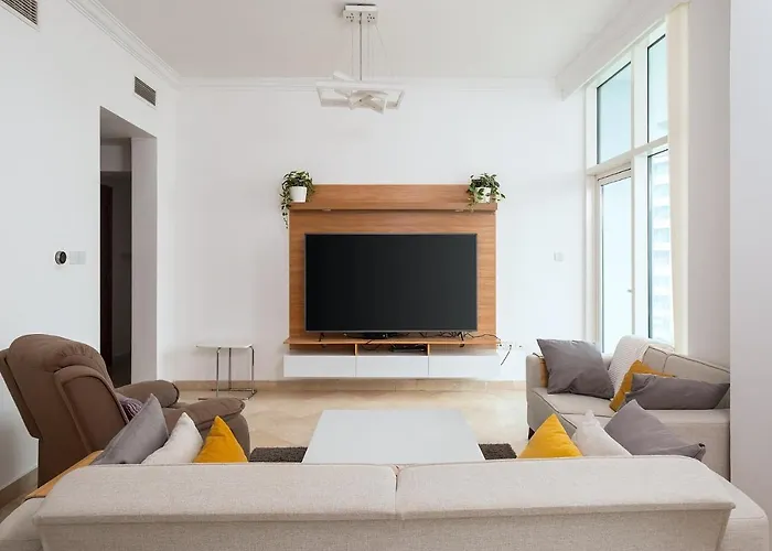 Dubai Marina 2Br Beach Oasis