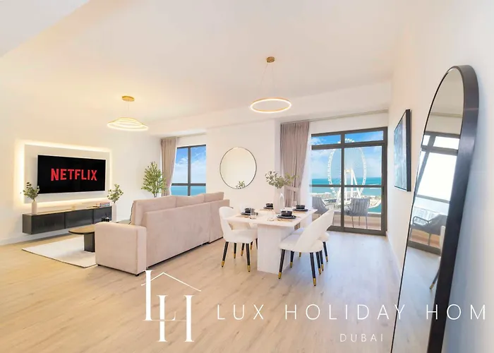 Lux The Dubai Eye Sea View Suite