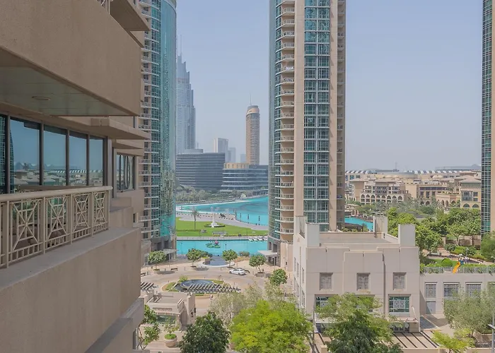 Bellavista 29 Boulevard 1 Bedroom Apartment With Extra Bedroom Partial Fountain Views