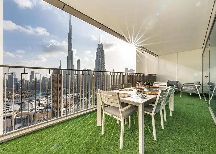 Downtown Views Apartment - Burj Khalifa & Fountain View