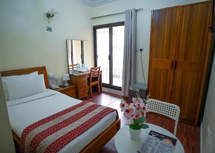 Al Karnak Hotel