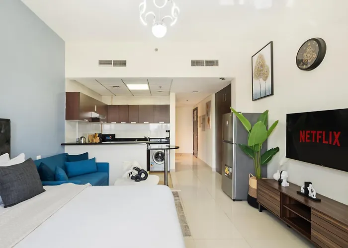 Furnished Studio In Eagle Heights, Sports City