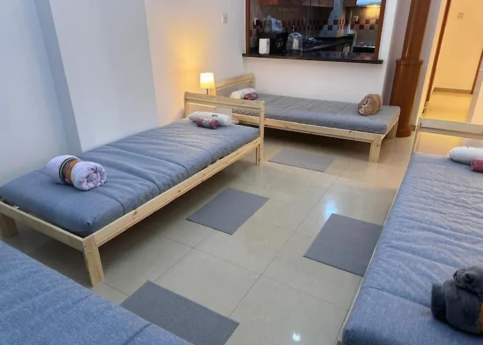 Bed Spaces And Rooms Available