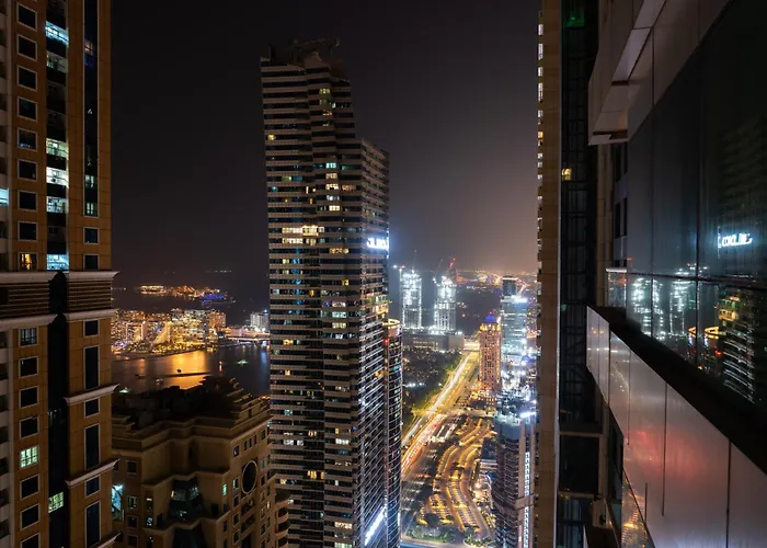 Dhostels - Marina Palm View