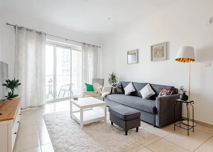 Elegant Apt In Marina, Large 1Br In Marina Heights