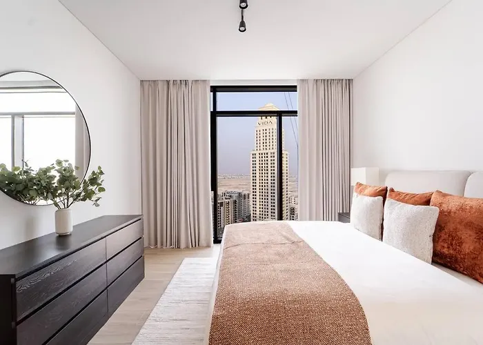 Luxurious 2-Bedroom Apartment In Creek Harbour