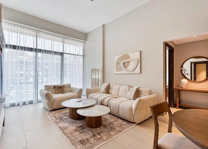 Modern 2 Bedroom Apartment Near Dubai Butterfly Garden
