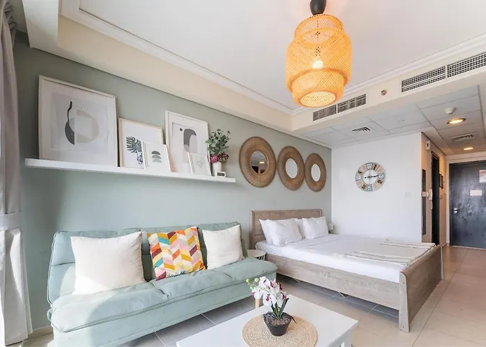 Havn - Studio Apartment In Goldcrest Views, Jlt