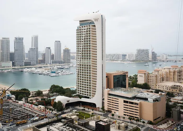 Modern Two Bedrooms In Dubai Marina
