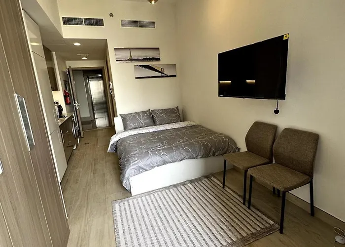 Stunning Studio At Azizi Riviera