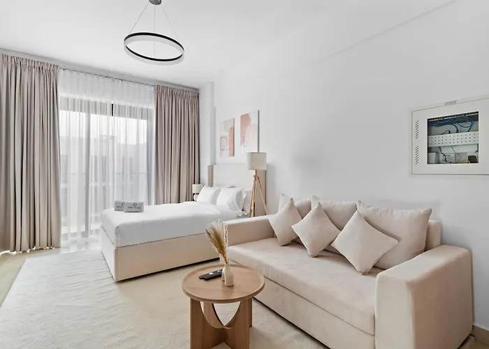 First Class Studio Chic & Cozy Haven