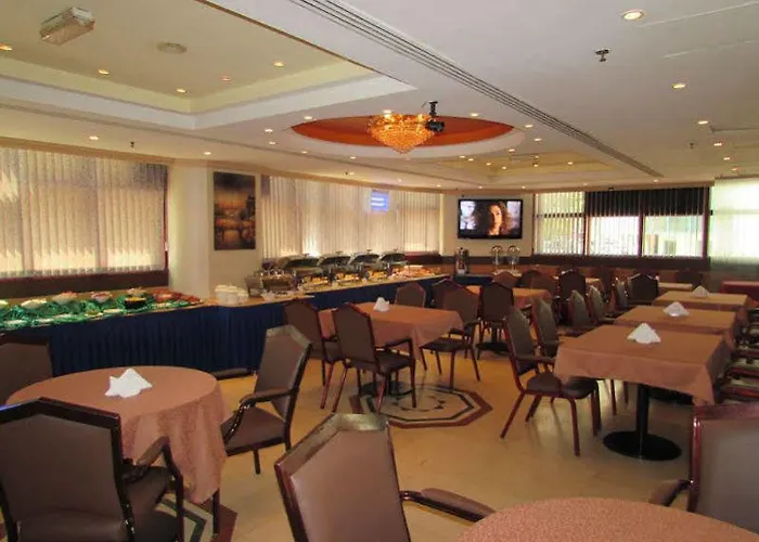 Signature Inn Deira - Free Parking