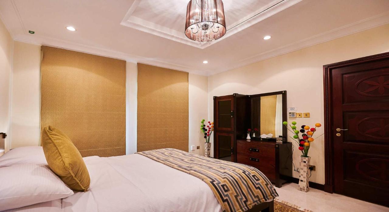 Rose Dream - 5 Bedrooms Palm On The Beach With Private Pool Villa *