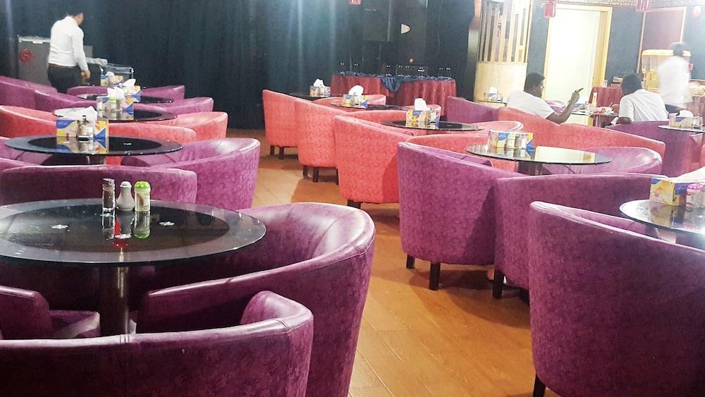 Hotel Kings Square Llc 2*