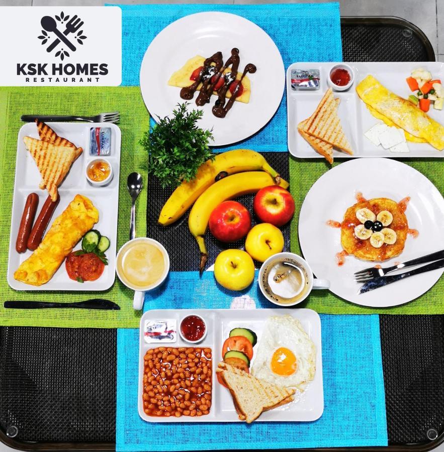 Hotel Ksk Homes Academic 2*