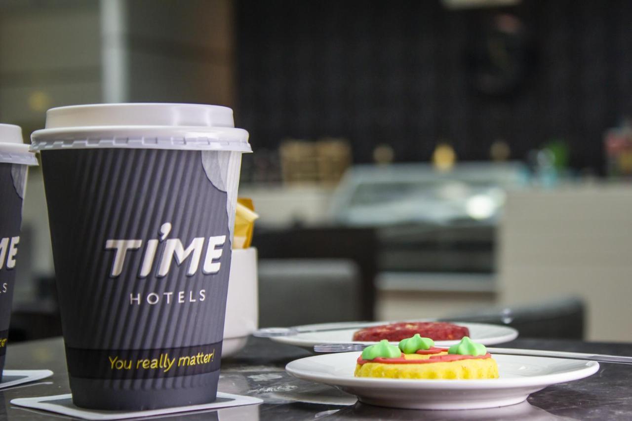 Otel Time Grand Plaza Hotel, Airport