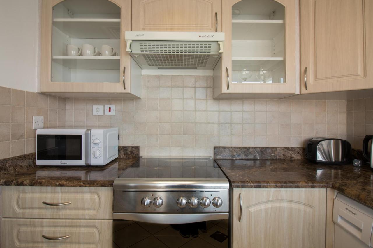 Daire Panaromic Marina View - 2br La Riviera