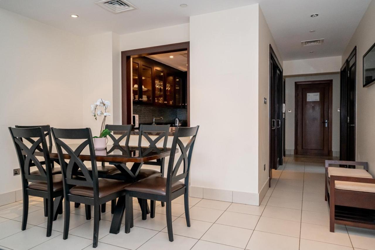 Apartment Higuests - Spacious Apt With Private Balcony In Old Town *