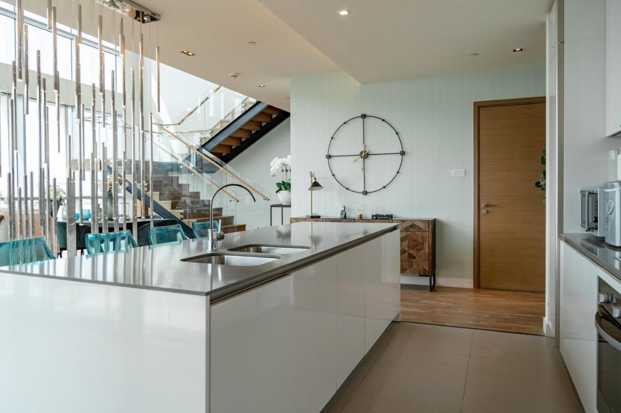 Higuests - Stunning Family Size Apt With Panoramic Views *