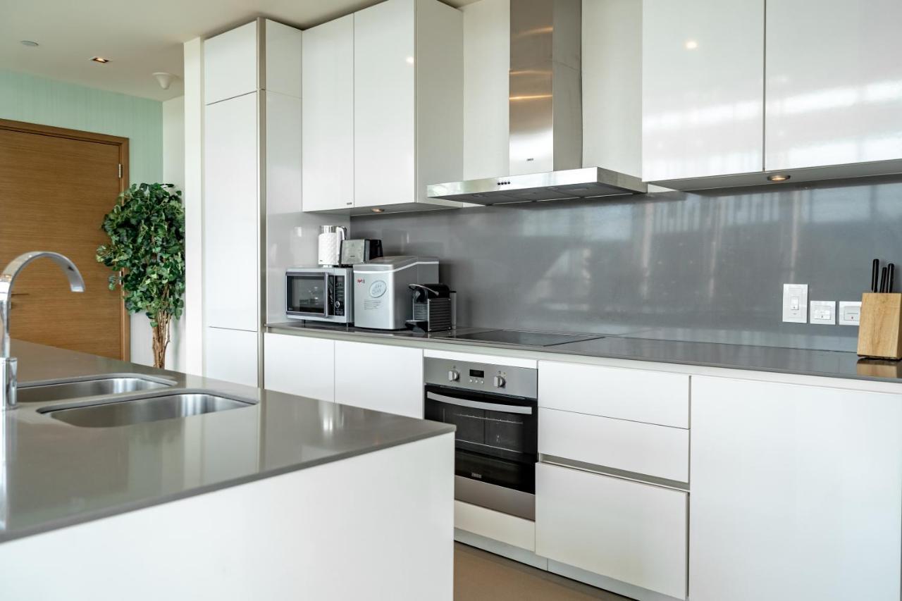 Higuests - Stunning Family Size Apt With Panoramic Views Apartment Dubai