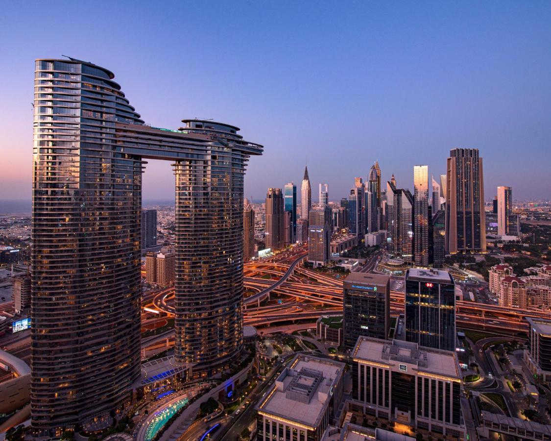 Walk To Dubai Mall 2Br With Skyline View Pool Daire Dubai