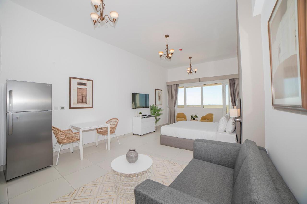 Daire Fantastay Windsor Residence Luxury Studio W Balcony, Pool, Gym, Wifi, Sauna
