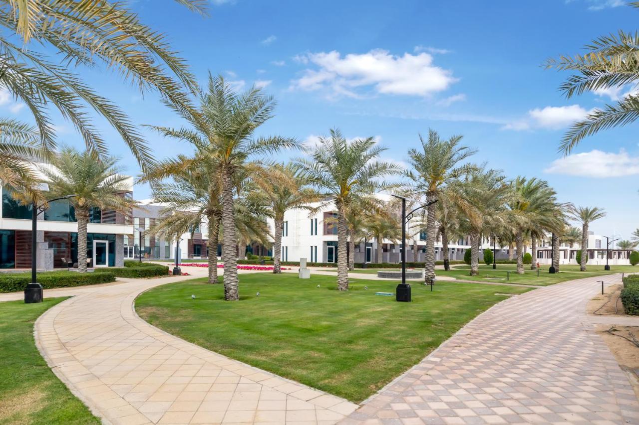 Villa Fam Living - Sarai Beach Villas - Palm Jumeirah - Families Only
