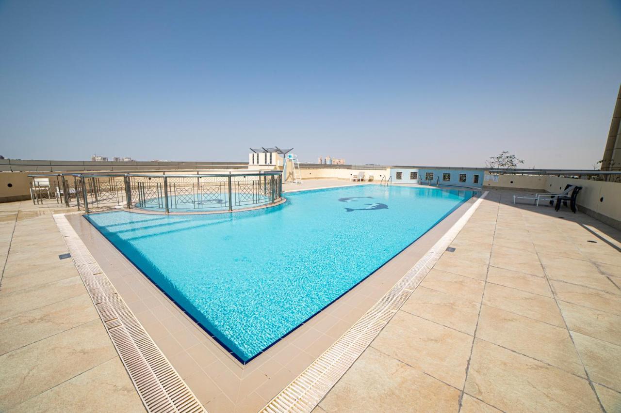 Fantastay Windsor Residence Luxury Studio W Balcony, Pool, Gym, Wifi, Sauna Daire