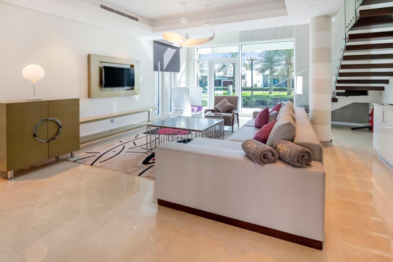 Fam Living - Sarai Beach Villas - Palm Jumeirah - Families Only Dubai