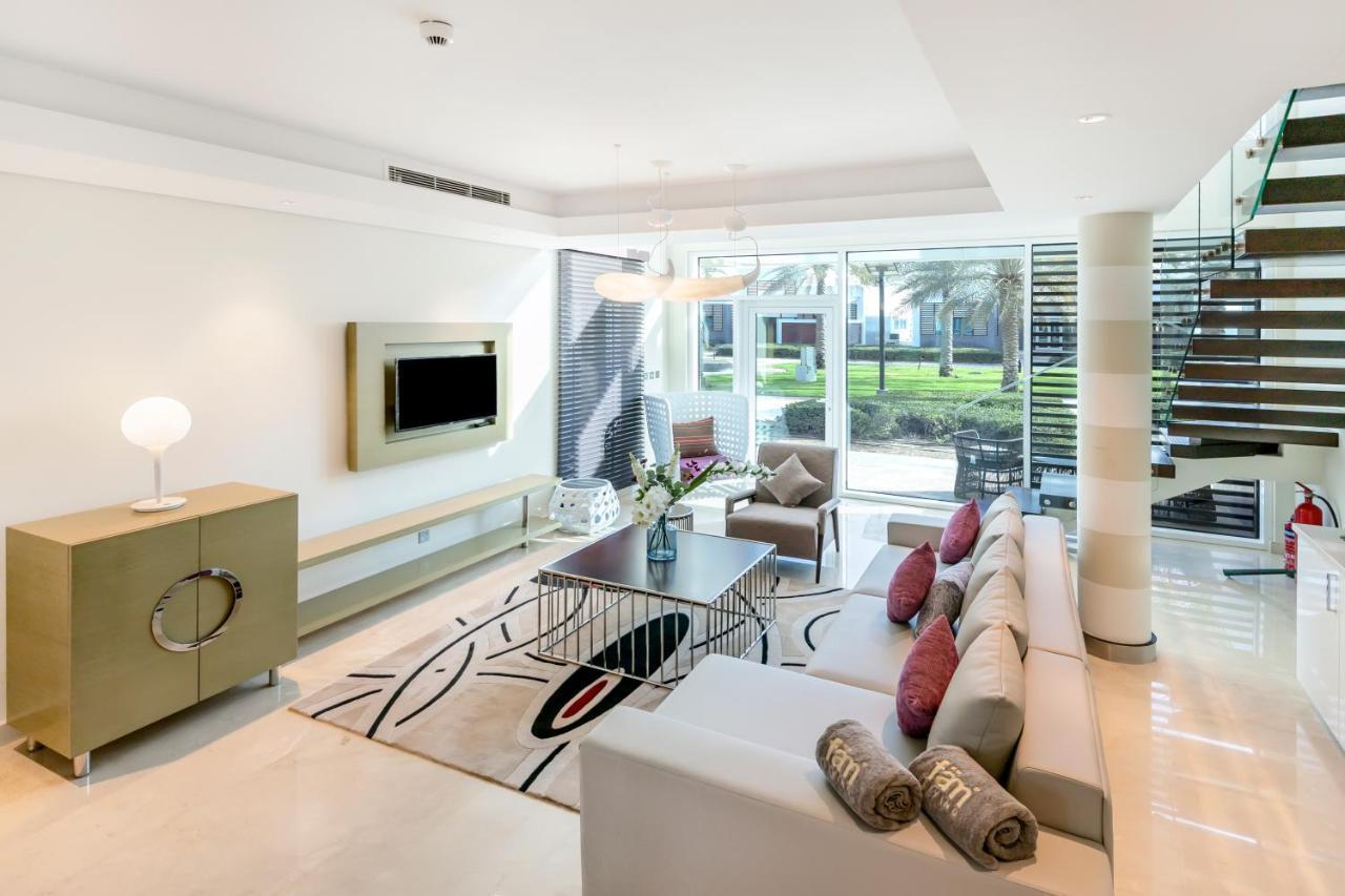 Fam Living - Sarai Beach Villas - Palm Jumeirah - Families Only *