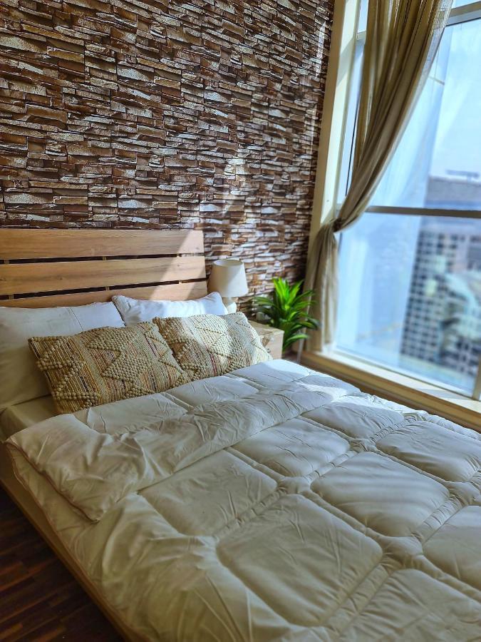 Green Sky Holiday With Shared Kitchen And Lounge Dubai