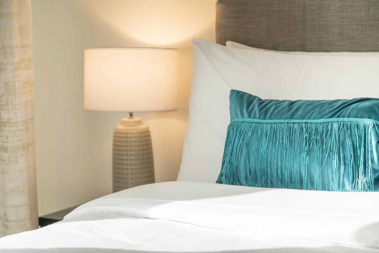 Apartment Higuests - Spacious For 5 With Spectacular Marina Views