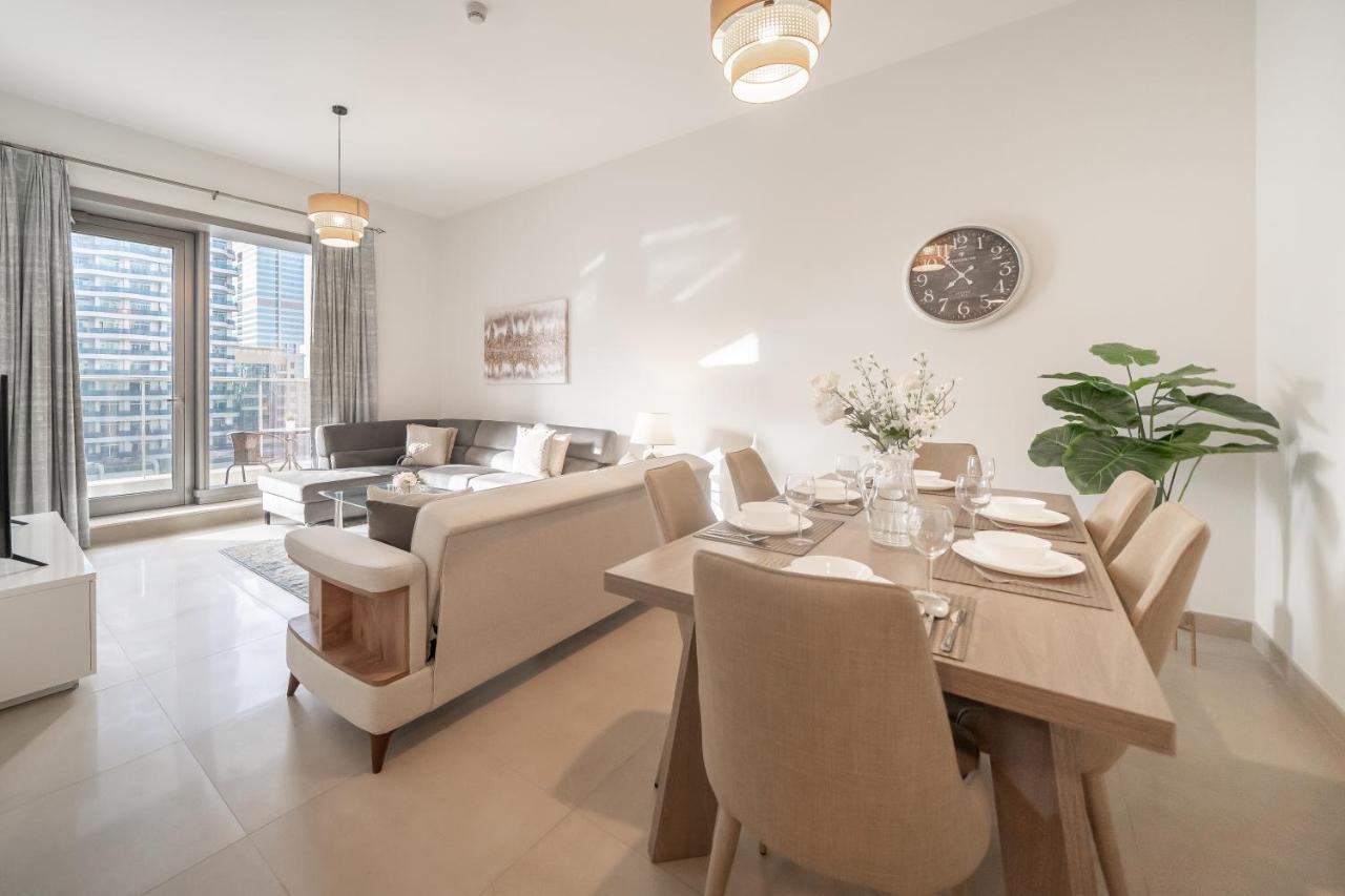 Apartment Higuests - Spacious For 5 With Spectacular Marina Views *