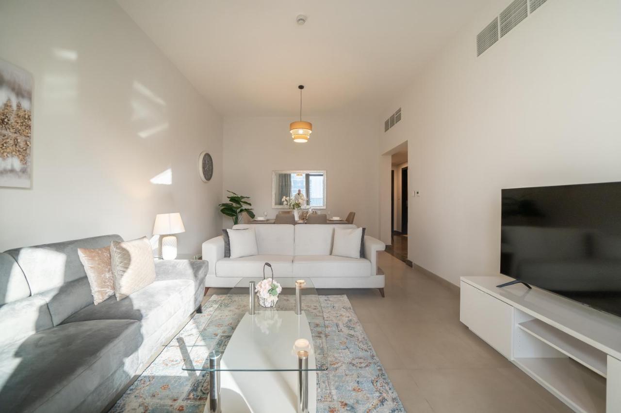 Apartment Higuests - Spacious For 5 With Spectacular Marina Views
