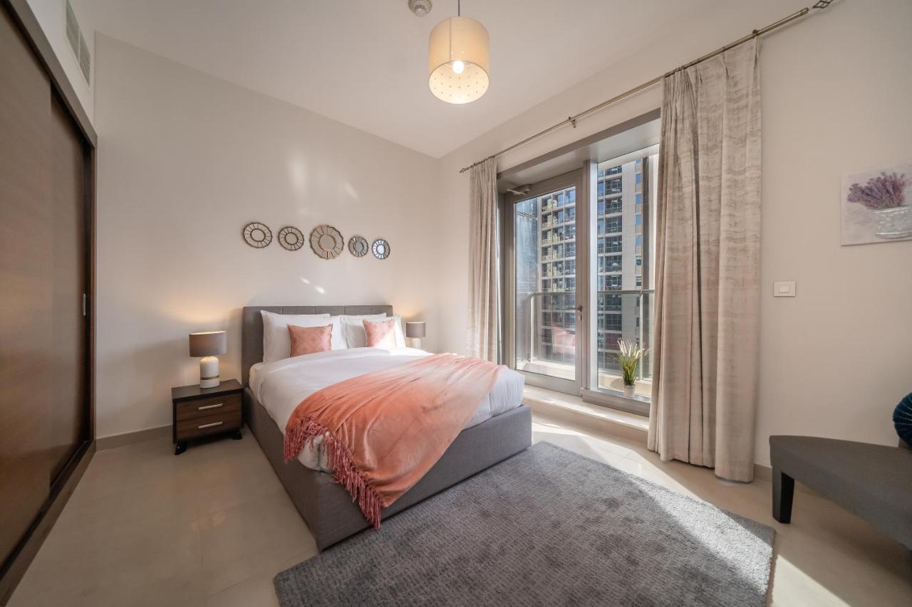 Higuests - Spacious For 5 With Spectacular Marina Views Apartment *