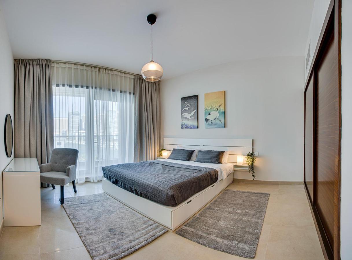 1bd In Sparkle Tower By Swarovsky Big Capacity Apartment